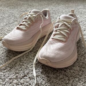 HOKA WOMEN'S BONDI 8 - COSMIC PEARL size 5